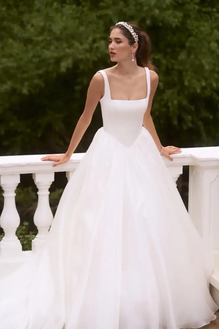Caroline Castigliano Trunk Show