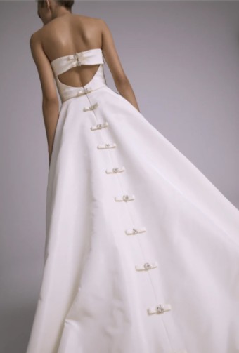 Amsale Style #Tomlin #2 Ivory thumbnail
