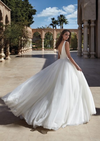 Pronovias Style #Elbrus #2 Off White thumbnail