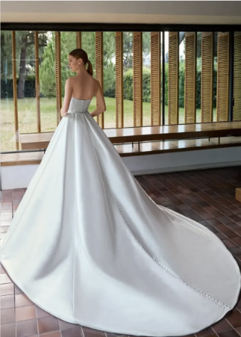 Pronovias Style #Hafsa + Overskirt #1 Off White thumbnail
