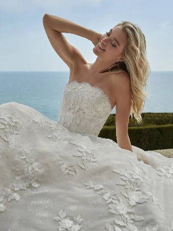 Pronovias Style #Evies #0 default Ivory thumbnail